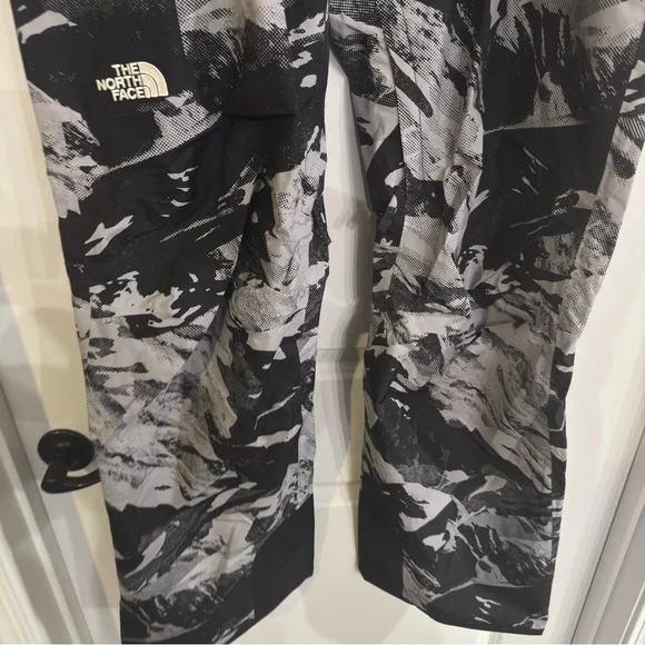 The North Face Freedom Ski Snow Pants in Tonal Mountainscape Print